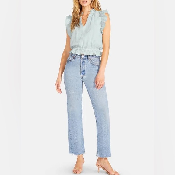 🏷️ NWT Bb Dakota Women's Are You Frill Light Sea Mist Blue Cotton Top - Picture 2 of 10